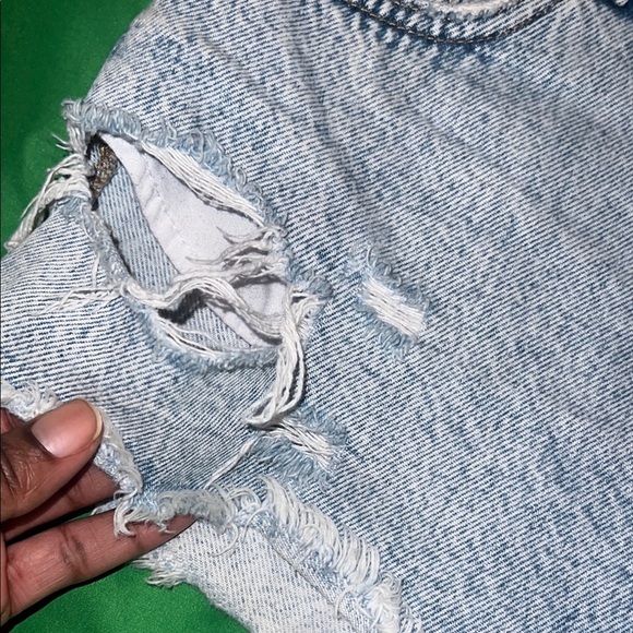 Zara Denim Distressed Women's Shorts size 4 - Picture 5 of 9